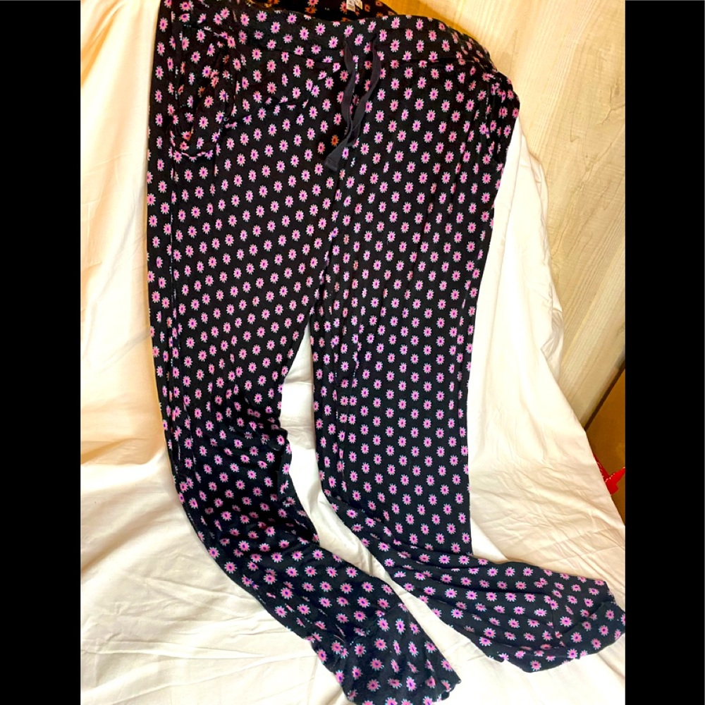 Vera Bradley joggers